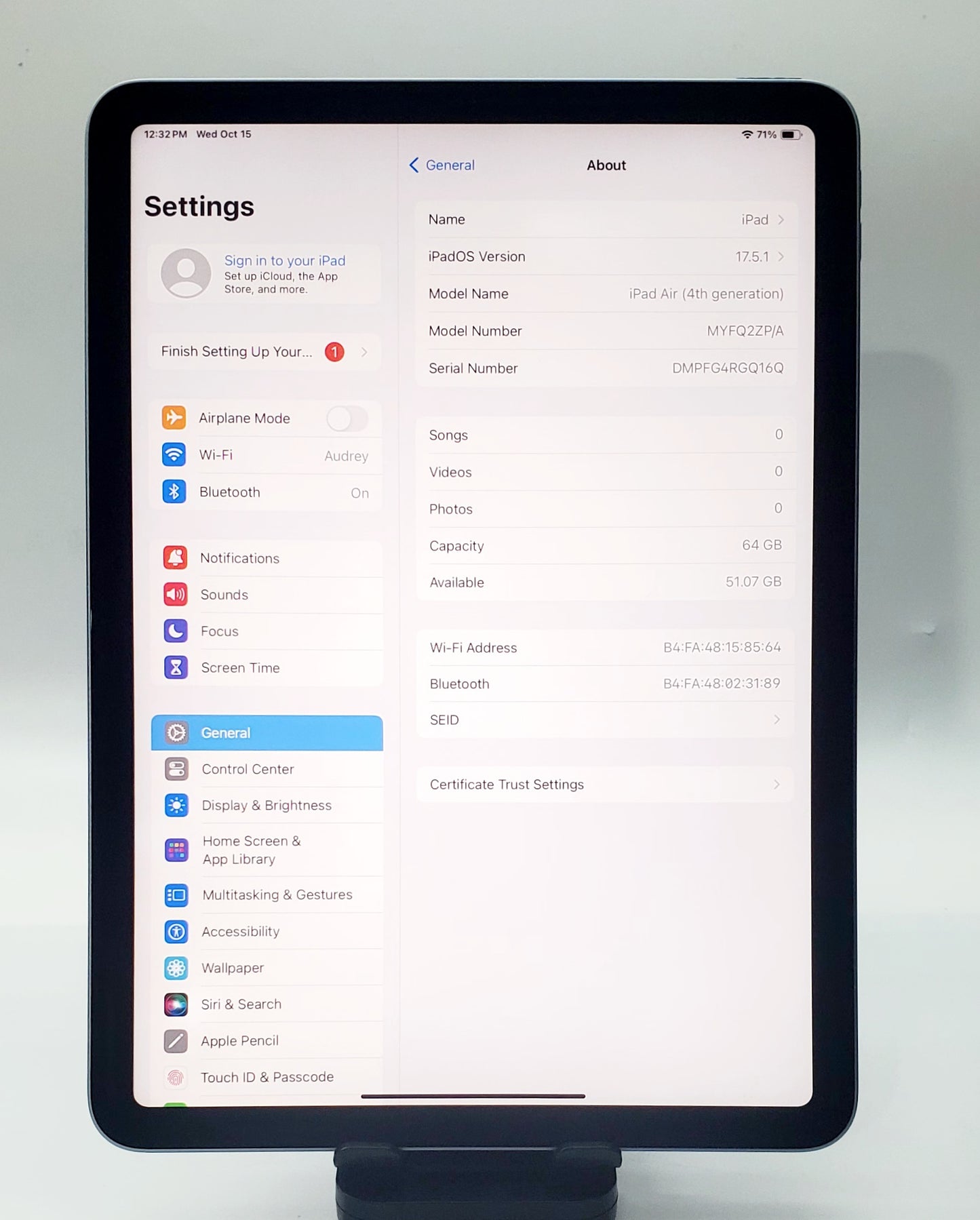 Apple iPad Air 4th Generation (10.9") WIFI Light Blue