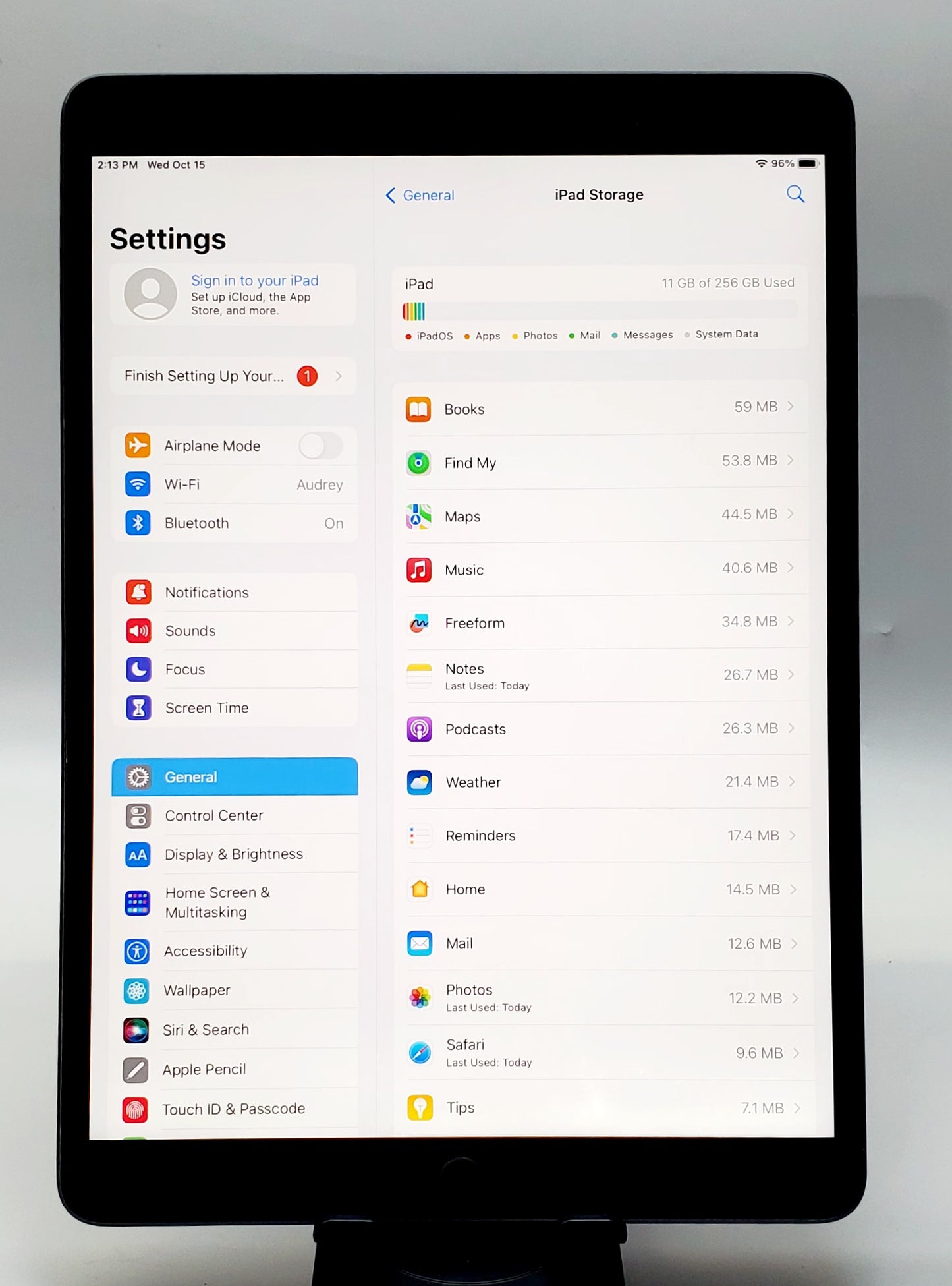 Apple iPad Air (3rd Generation) 10.5" Wi-Fi – 64GB Space Gray